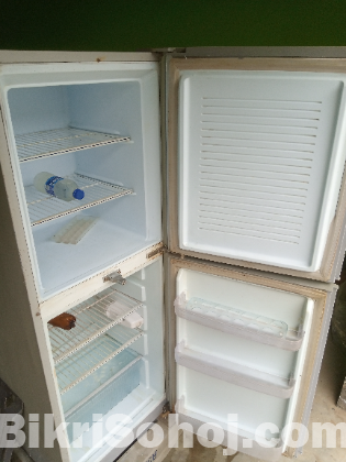 Kelvinator super cool refrigerator sell